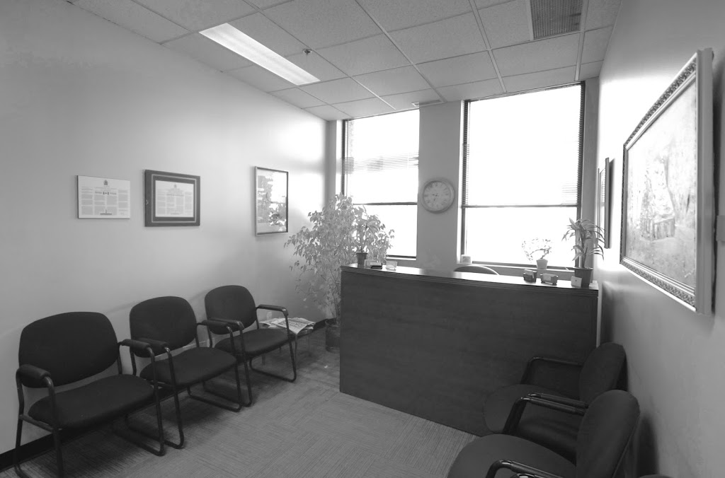 Louis Morena Avocat | 2Y9, 407 St Laurent Blvd, Montreal, QC H2Y 2Y5, Canada | Phone: (514) 289-9112