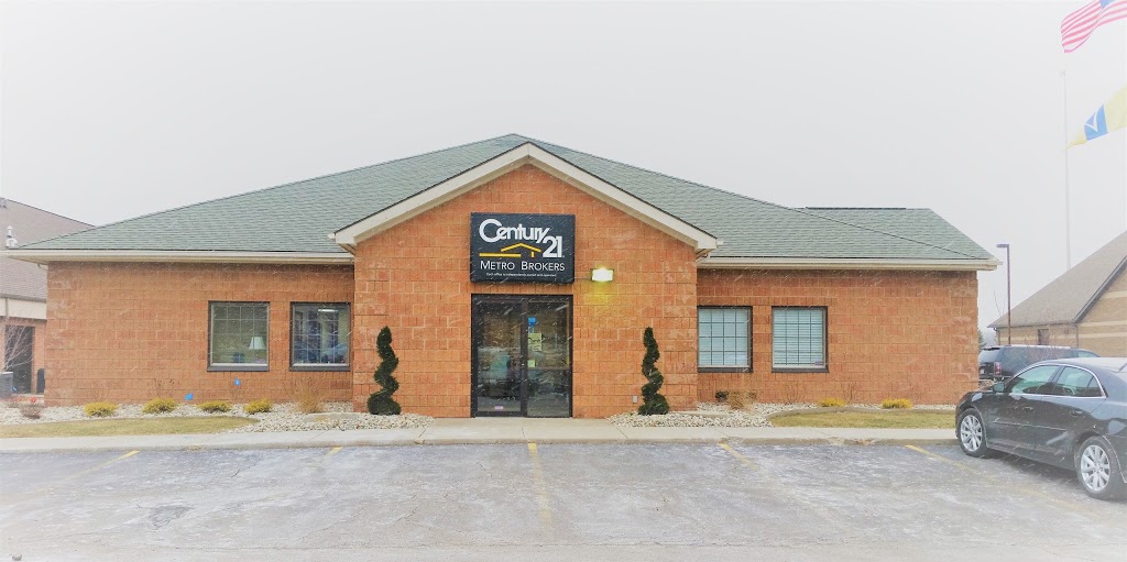 Century 21 Metro Brokers | 8195 S Saginaw St suite 1, Grand Blanc, MI 48439, USA | Phone: (810) 694-1000