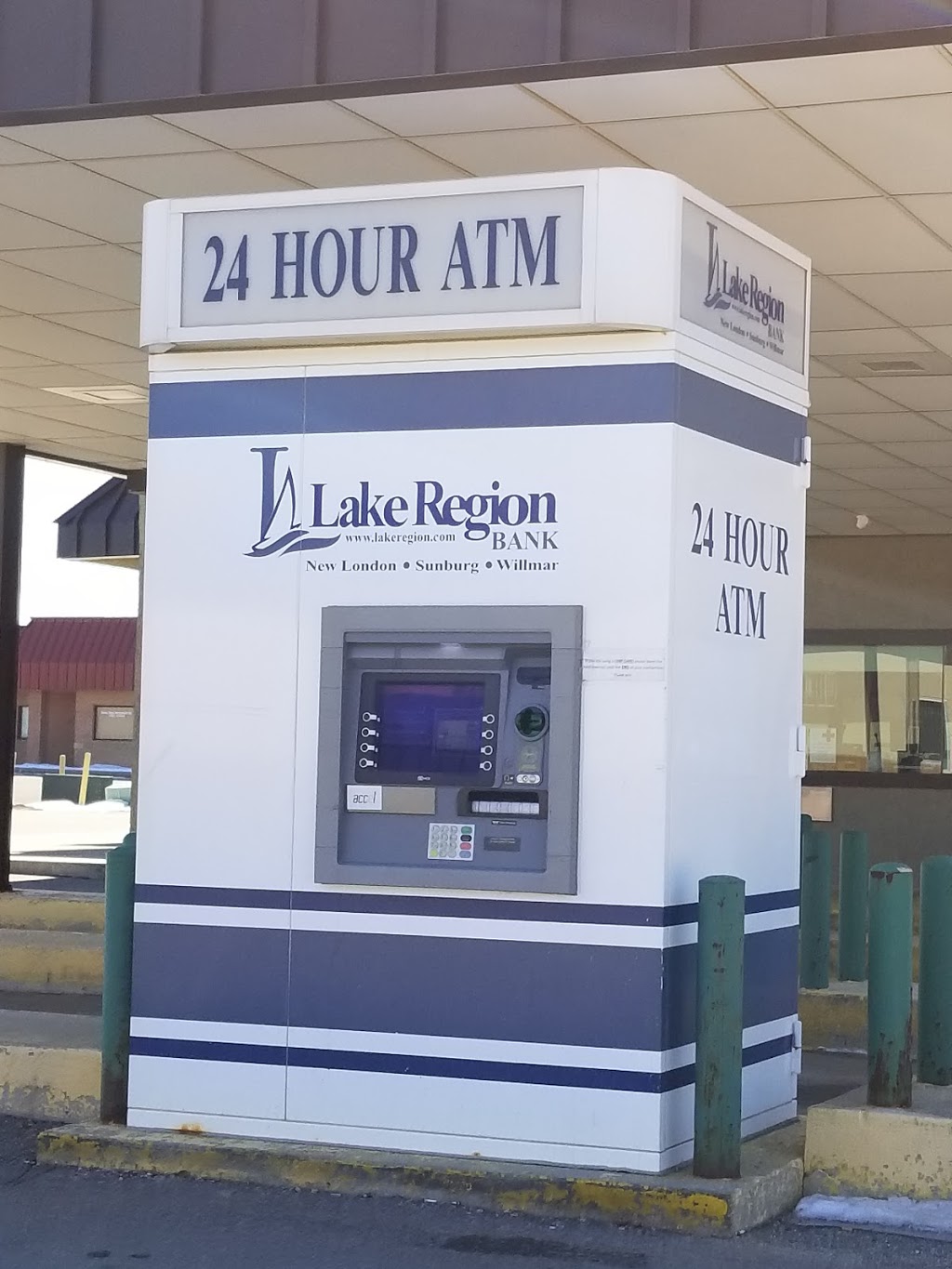 Lake Region Bank | 1690 1st St S, Willmar, MN 56201, USA | Phone: (320) 235-5900