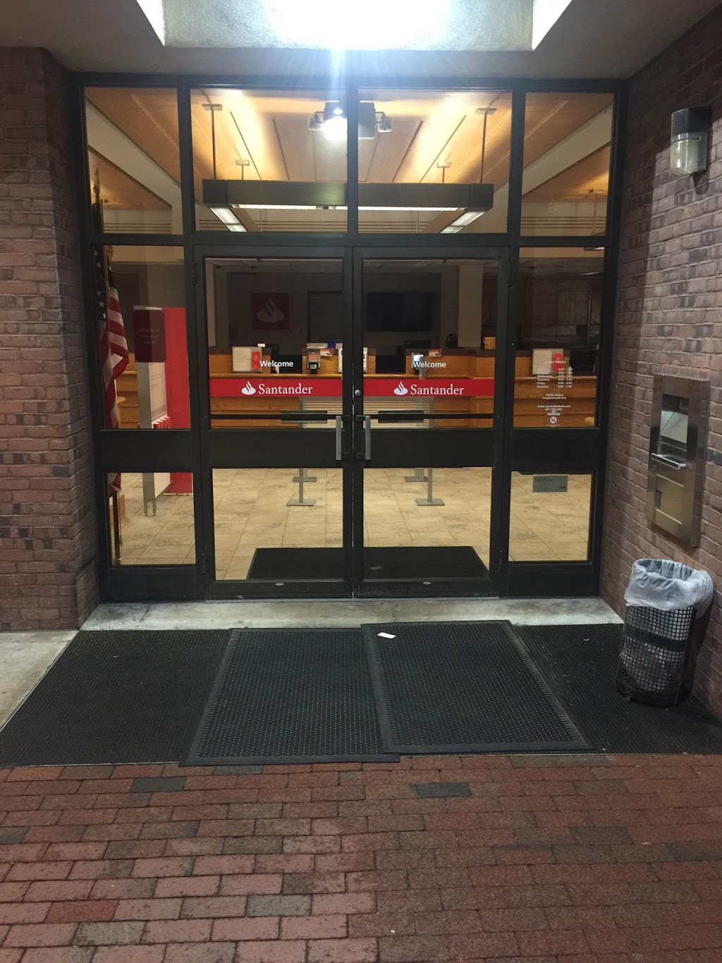 Santander Bank | 188 Nassau St, Princeton, NJ 08542, USA | Phone: (609) 924-4498