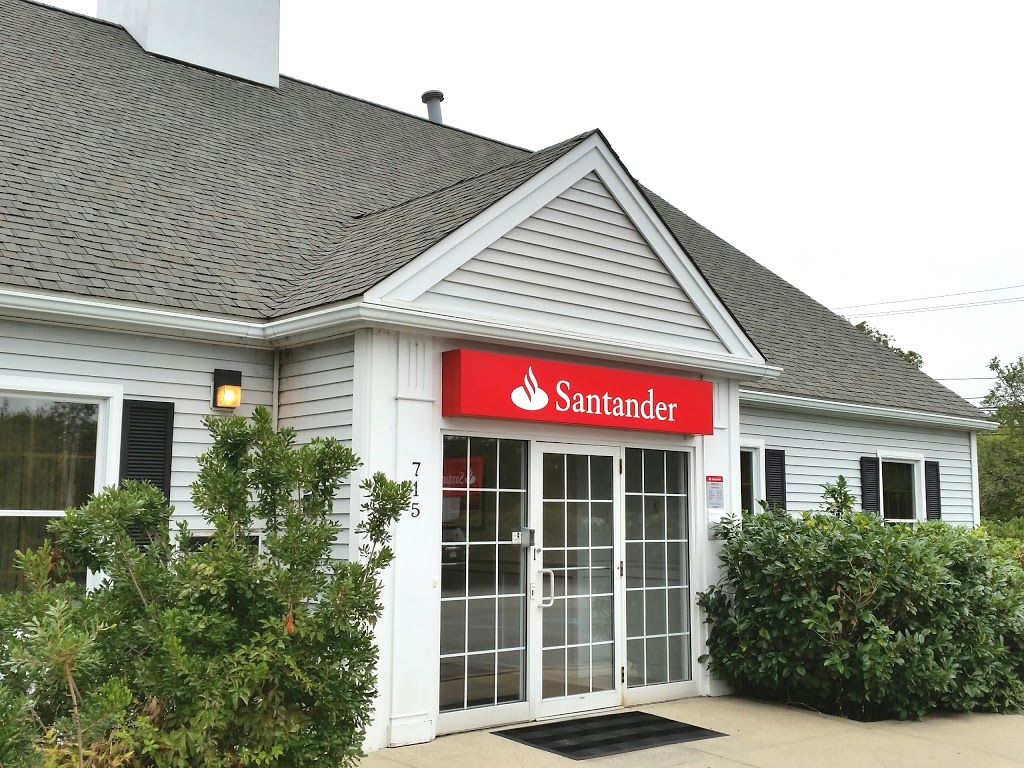 Santander Bank | 715 W Main St, Hyannis, MA 02601, USA | Phone: (508) 827-3102