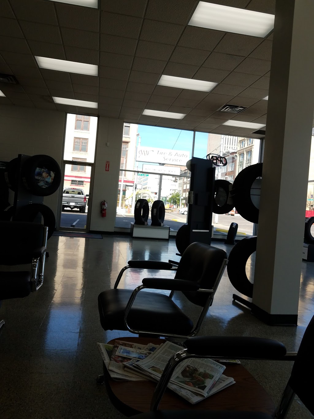 AAA Downtown Dayton Tire and Auto Service | 200 E 3rd St, Dayton, OH 45402, USA | Phone: (937) 228-2144