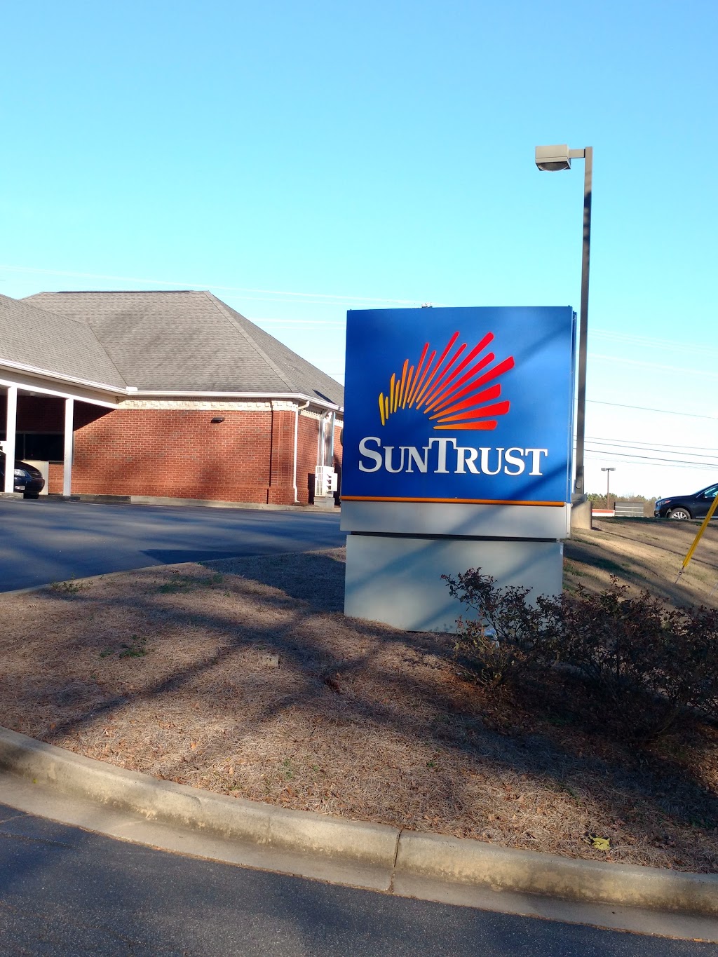 SunTrust | 5690 Atlanta Hwy, Alpharetta, GA 30004, USA | Phone: (470) 219-7030