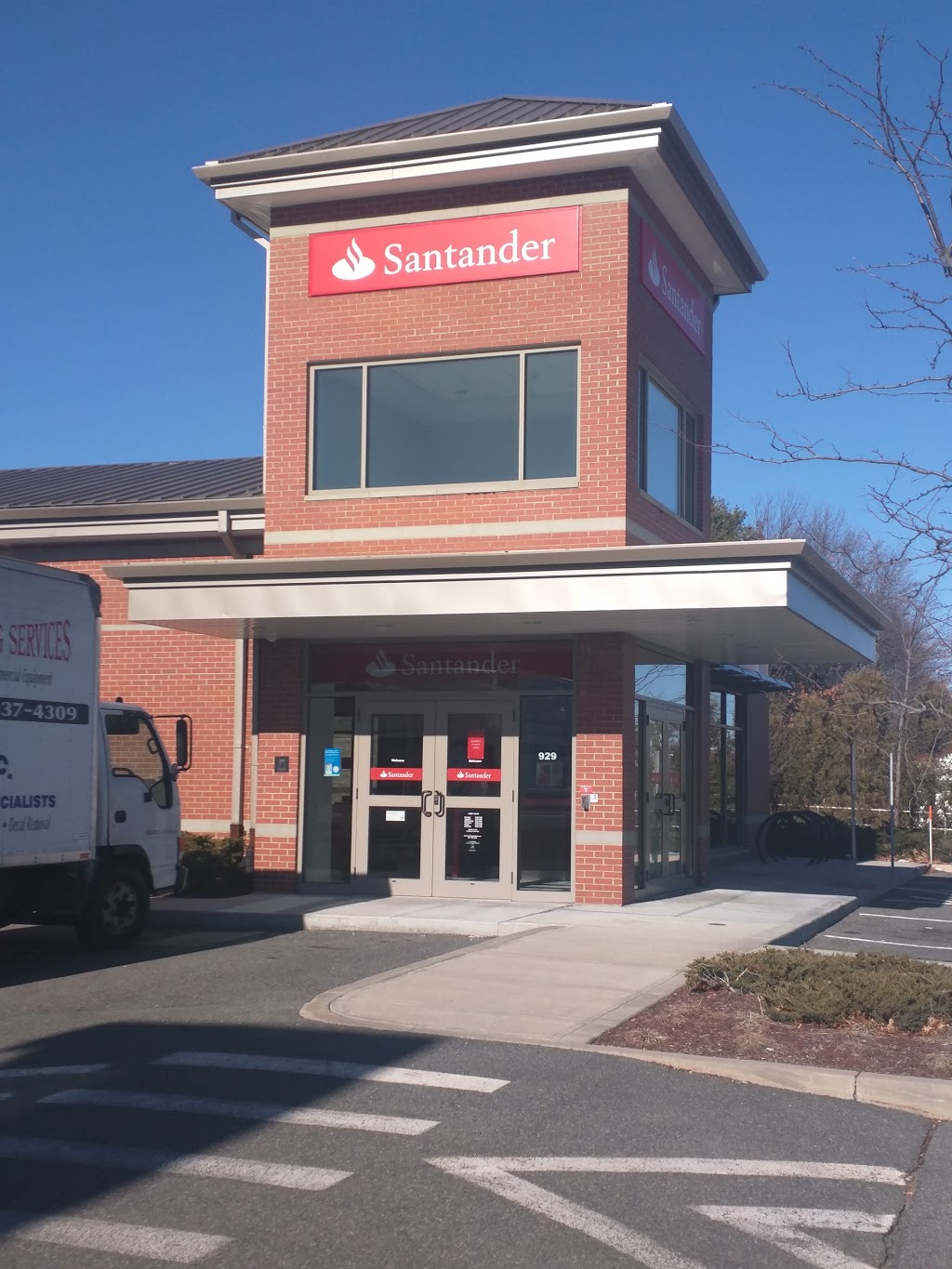 Santander Bank | 929 Providence Hwy, Dedham, MA 02026, USA | Phone: (781) 329-3220