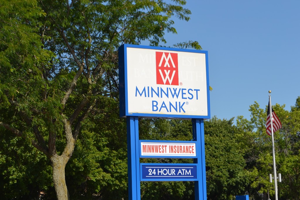 Minnwest Bank | 2565 King Ave, Slayton, MN 56172, USA | Phone: (507) 836-6141