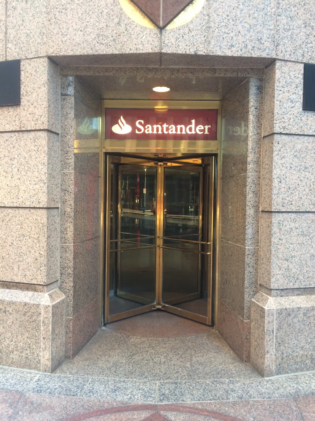 Santander Bank | 75 State St, Boston, MA 02109, USA | Phone: (617) 757-3410