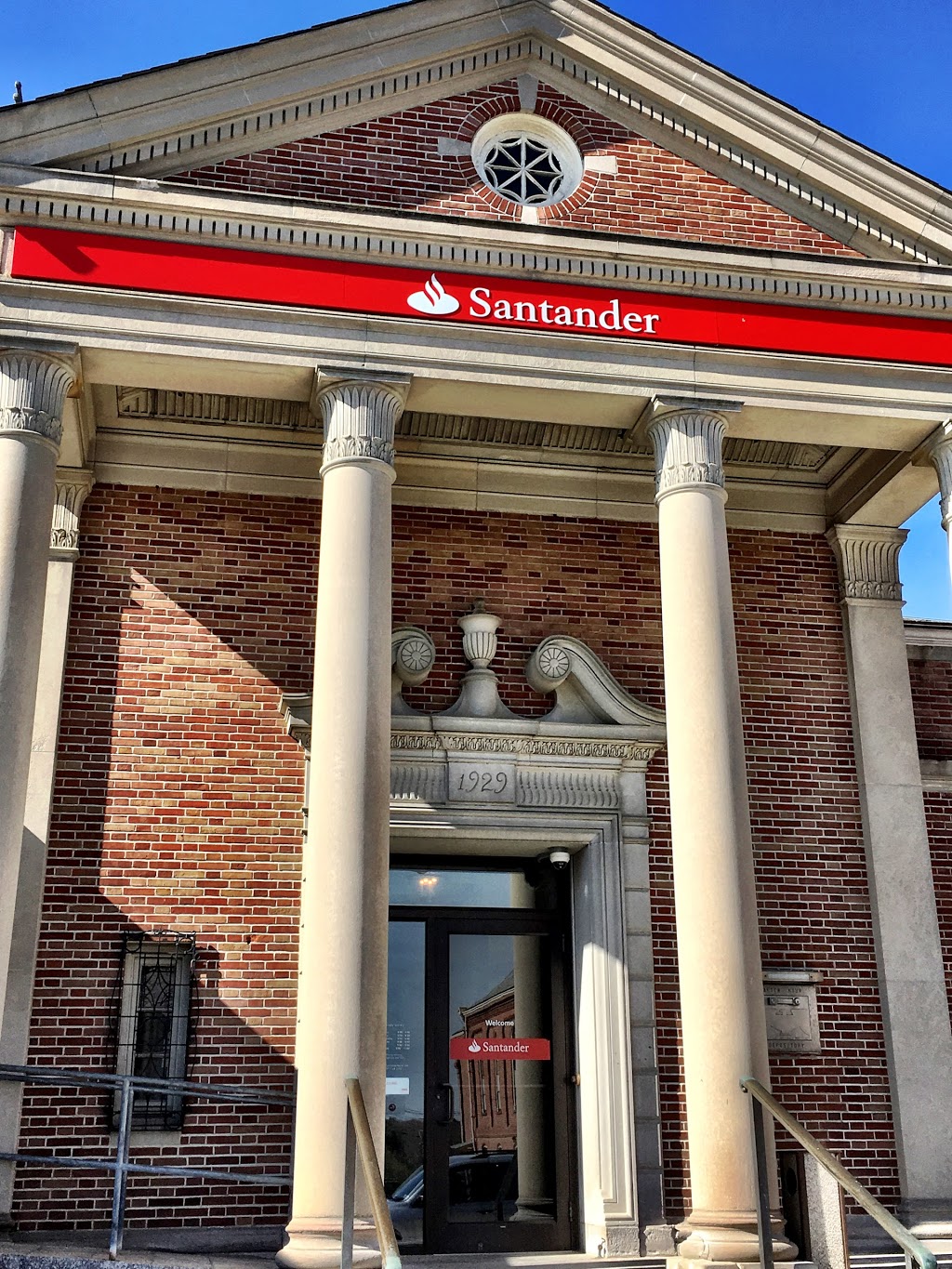 Santander Bank | 249 Main St, Southbridge, MA 01550, USA | Phone: (508) 764-2531