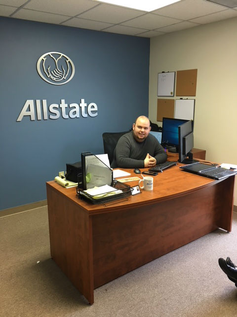 Damian Gilchrist: Allstate Insurance | 860 Ohio Pike, Cincinnati, OH 45245, USA | Phone: (513) 342-1923