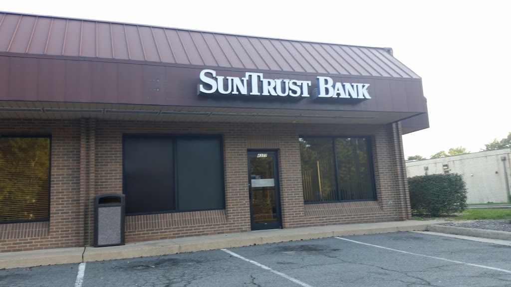 SunTrust | 4377 Kevin Walker Dr, Dumfries, VA 22025, USA | Phone: (703) 986-2125