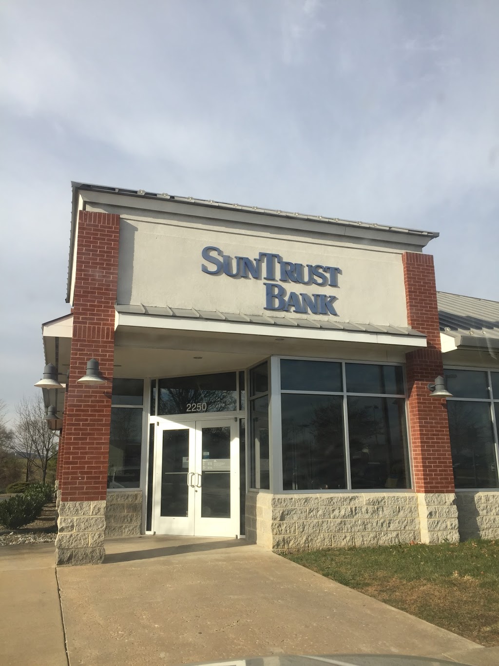 SunTrust | 2250 S Pleasant Valley Rd, Winchester, VA 22601, USA | Phone: (540) 773-6207