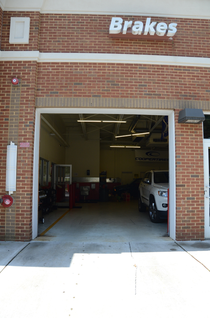 AAA East Cobb Car Care Plus | 1197 Johnson Ferry Rd Suite 100, Marietta, GA 30068, USA | Phone: (770) 565-5700