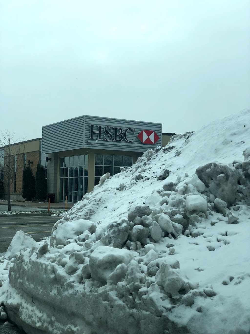 HSBC Bank | 582 Chemin de Touraine, Boucherville, QC J4B 5E4, Canada | Phone: (888) 310-4722