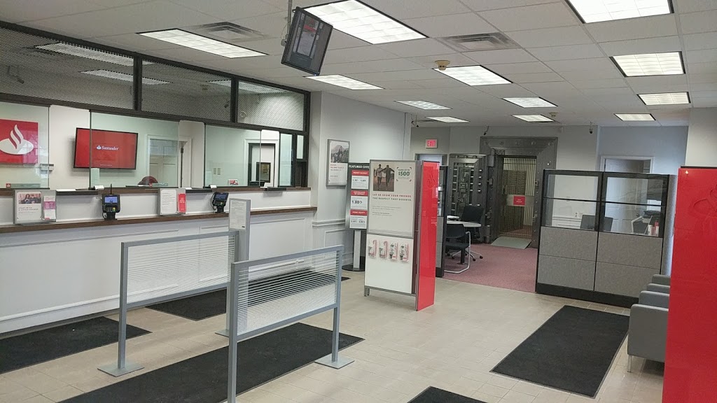 Santander Bank | 379 Main St, Sturbridge, MA 01566, USA | Phone: (508) 347-2243