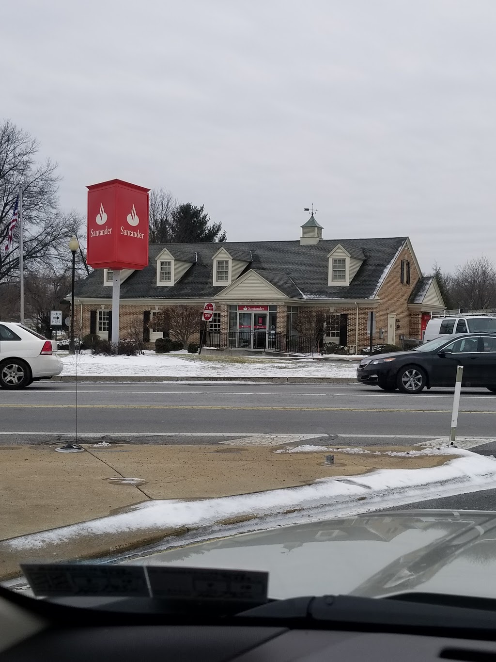 Santander Bank | 2220 State Hill Rd, Wyomissing, PA 19610, USA | Phone: (610) 685-0581