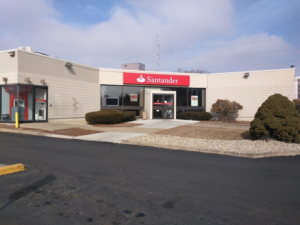 Santander Bank | 148 Everett Ave, Chelsea, MA 02150, USA | Phone: (617) 884-1769