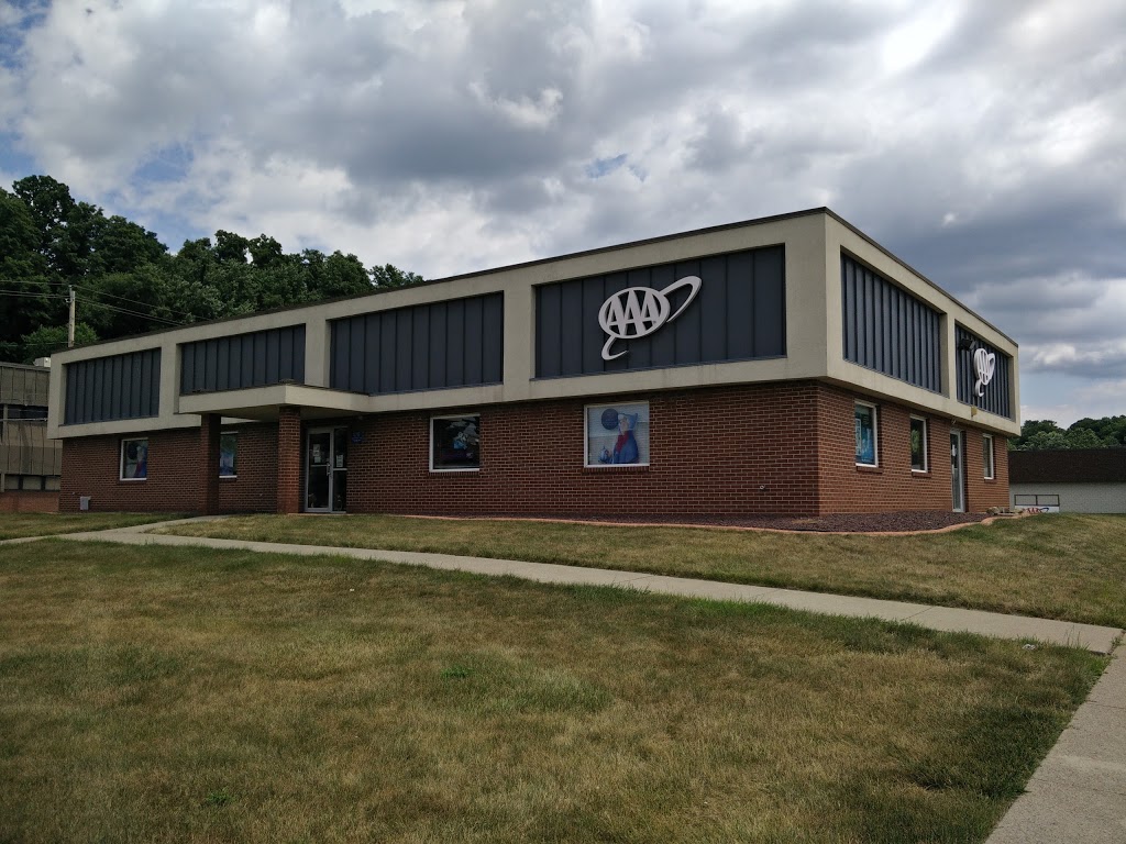 AAA East Central | 40 East St, New Castle, PA 16101, USA | Phone: (724) 658-8551